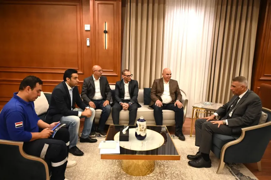 محافظ جنوب سيناء يناقش خدمات لنش الإسعاف البحري بمواصفات عالمية 