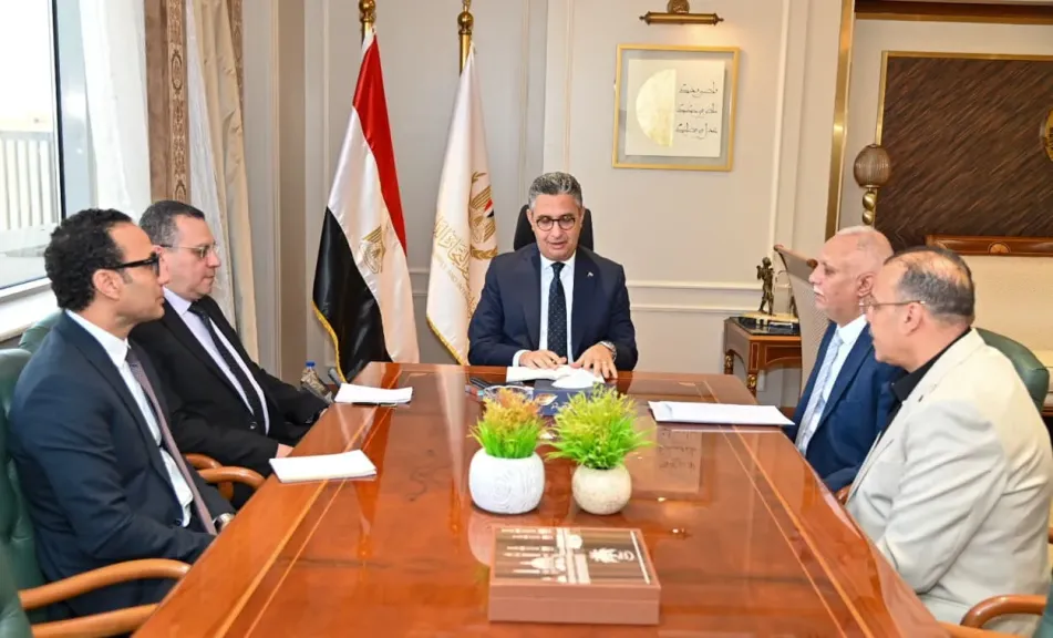 وزير التموين 