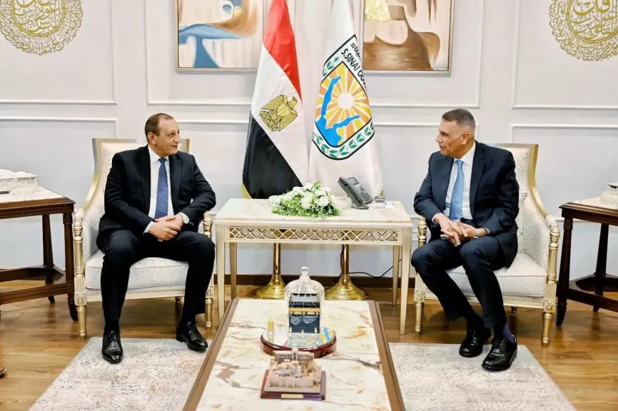 محافظ جنوب سيناء يناقش تطوير موانئ المحافظة 