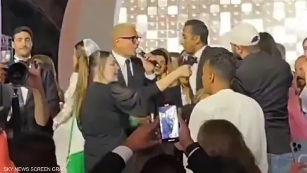جانب من الصور 