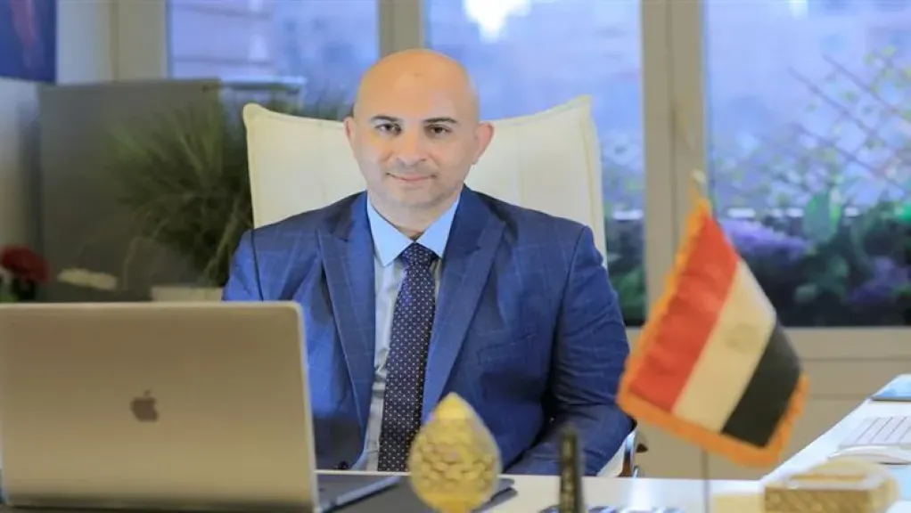 النائب طارق الطويل