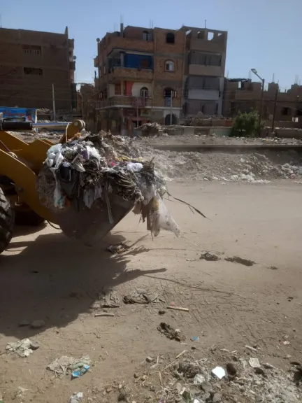  إستمرار جهود النظافة بمركز أبوتشت 