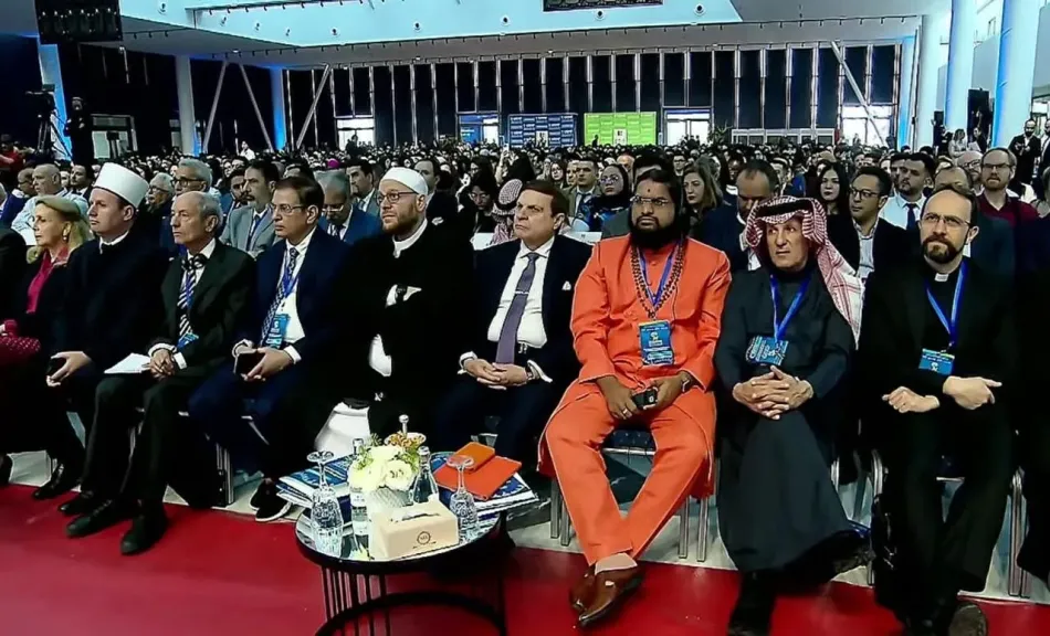 الأمين العام لرابطة الجامعات الإسلامية يستعرض المنظور الإسلامي للتعايش الإنساني في العصر الرقمي بمؤتمر فاس بالمغرب
