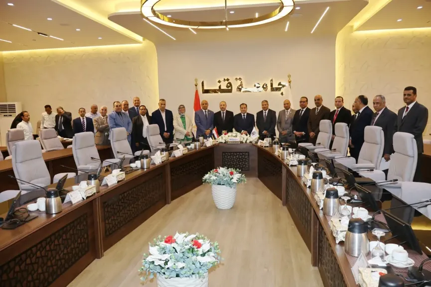 إفتتاح أعمال التطوير والتجميل بمبنى رئاسة الجامعة