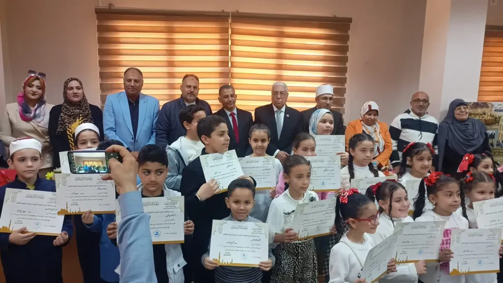 جانب من المتابعة 