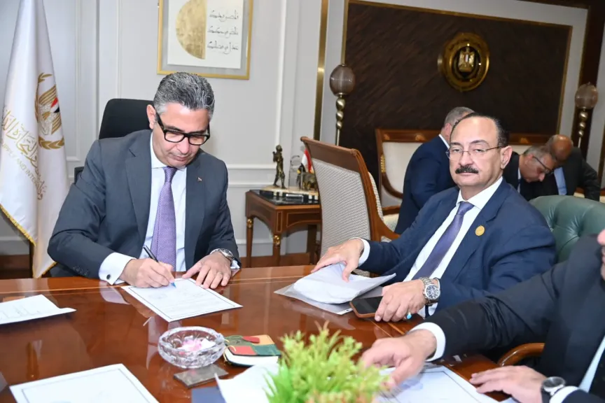 وزير التموين 