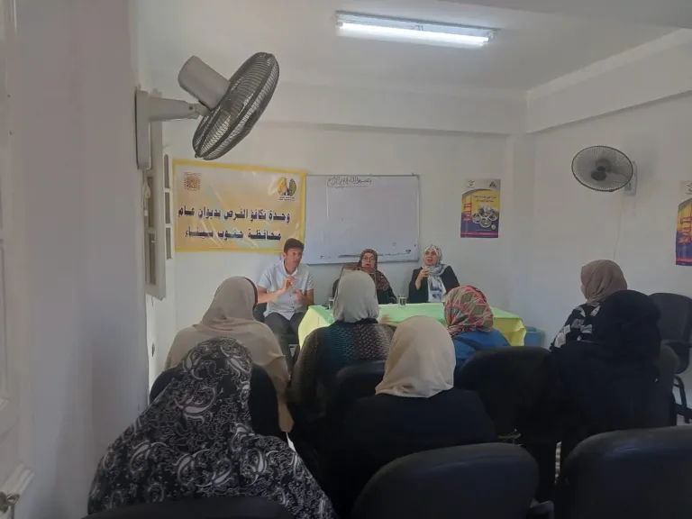 دورة تدريبية في تربية الدواجن ضمن مبادرة “أنا متعلم مدى الحياة”