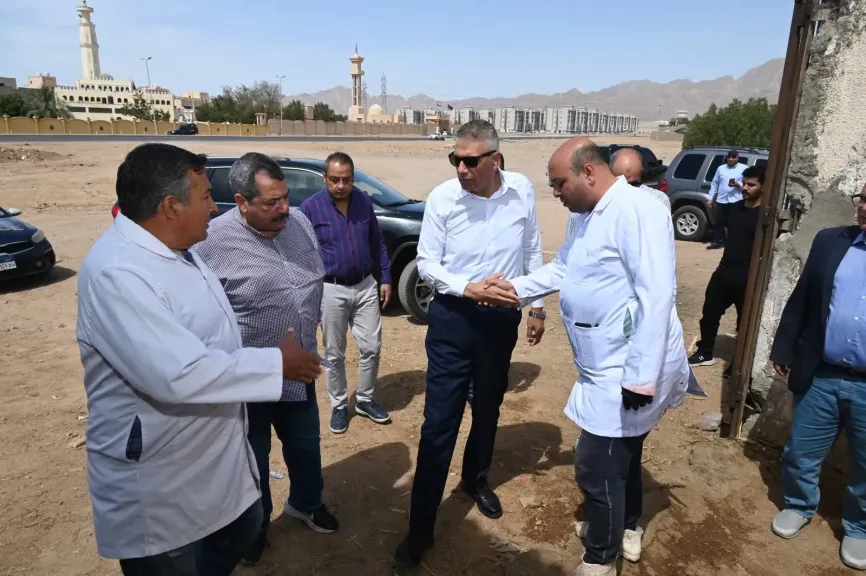 محافظ جنوب سيناء يتفقد منطقة الرويسات  