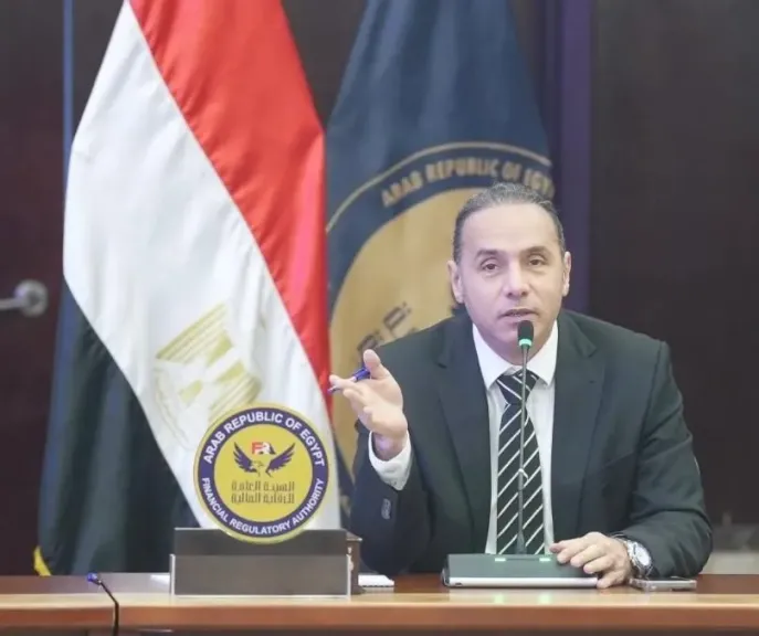  الدكتور إسلام عزام، رئيس الهيئة العامة للرقابة المالية