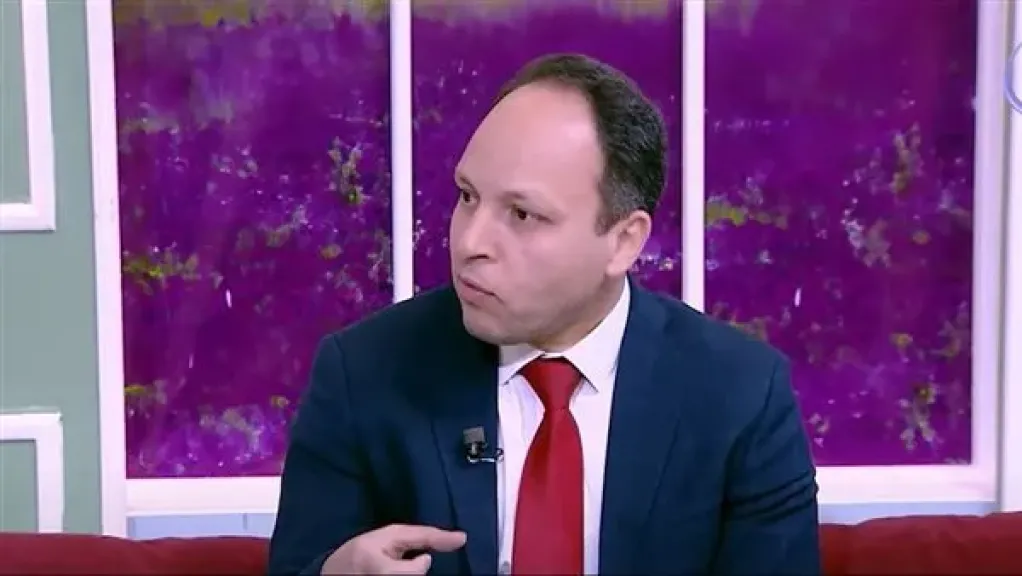 استشاري تغذية: مغالطة أن الخضار للحيوانات فقط عبث علمي.. وشركات الأدوية الرابح الأكبر من هذه الترندات