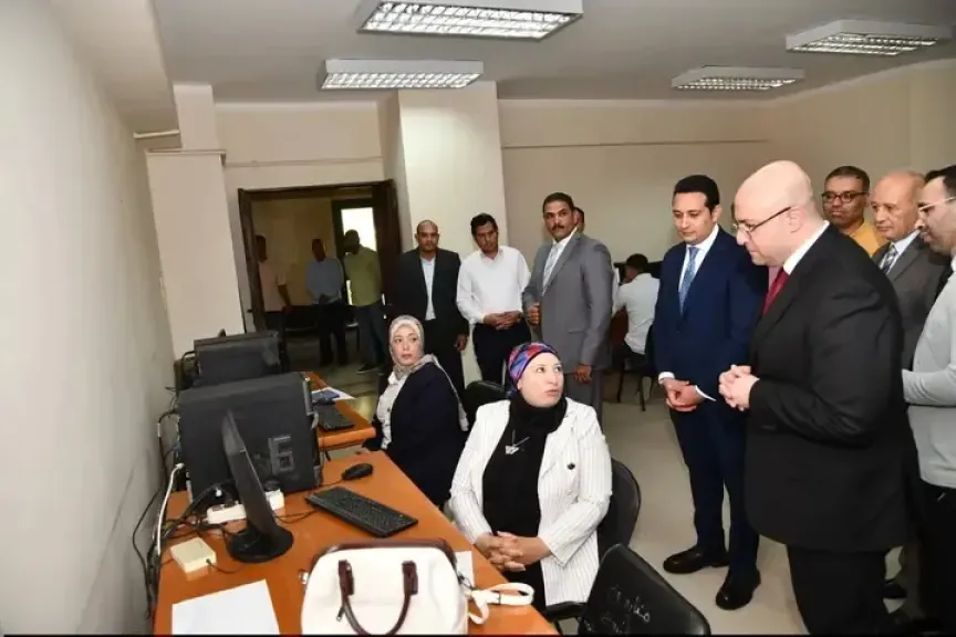 محافظ الفيوم  يتفقد أعمال اختبارات المتقدمين لوظائف القيادات المحلية الجديدة