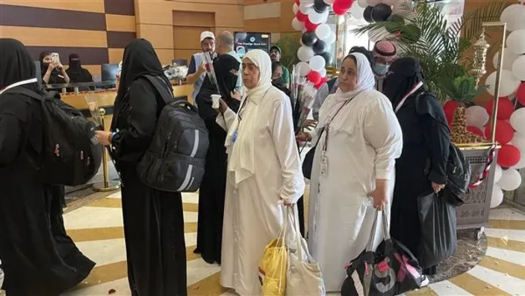 جانب من الصور 