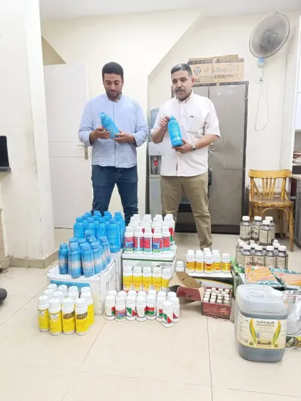محافظ أسيوط: حملات رقابية مكثفة لضبط المبيدات المغشوشة والمحظورة ومجهولة المصدر بمركز أبوتيج