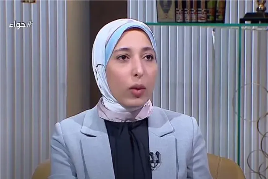 هل صبغ الشعر حرام للمرأة؟.. أمينة الفتوى تجيب