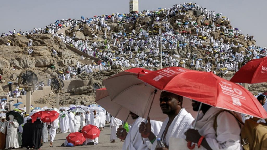 الحجاج على جبل عرفات