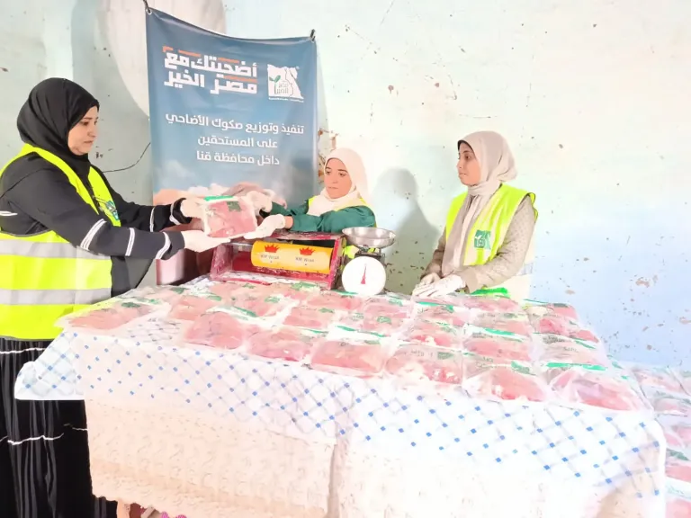إختتام حملة الأضاحي بتوزيع 127 رأس ماشية على 21,380 أسرة 