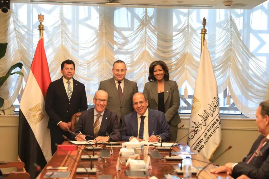وزير التعليم العالي يشهد توقيع شراكة دولية لإطلاق أول ماجستير للإدارة الرياضية مع الاتحاد الدولي للرياضة الجامعية في إفريقيا والوطن العربي