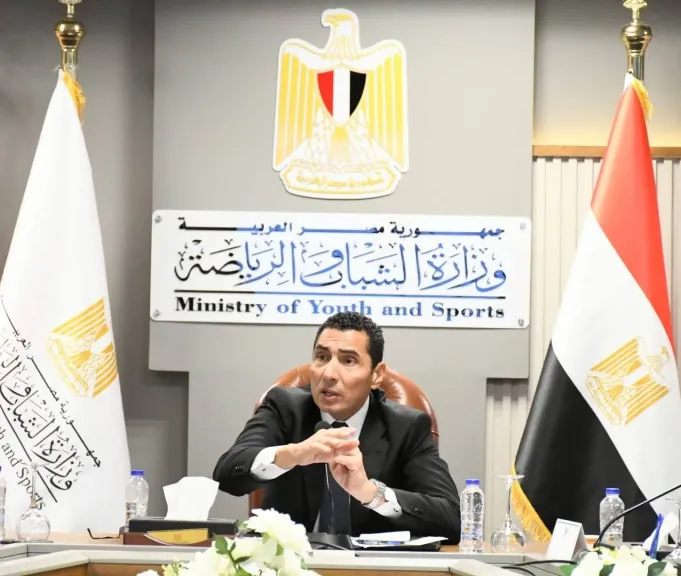 جوهر نبيل، وزير الشباب والرياضة