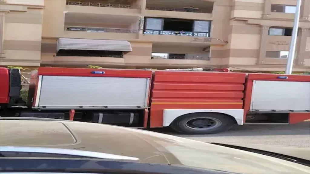 دون وقوع إصابات.. إخماد حريق هائل شب داخل شقة سكنية في 6 أكتوبر