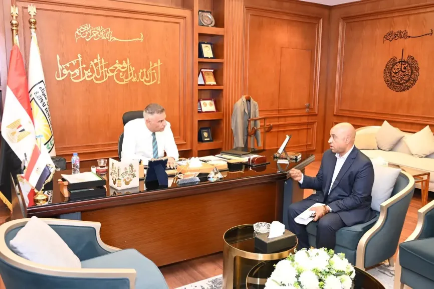 محافظ جنوب سيناء يبحث دعم وتطوير القطاع الزراعي بالمحافظة