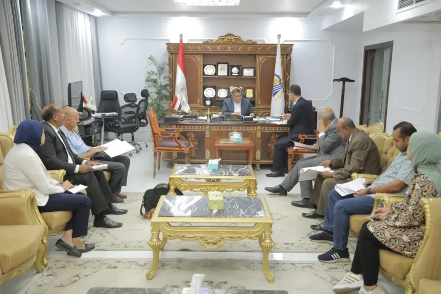 محافظ قنا : الموافقة علي مشروع ”فوسكور الصناعية” بإستثمارات 40 مليون دولار لإنتاج الفوسفات عالي التركيز بالمنطقة الحرة بقفط