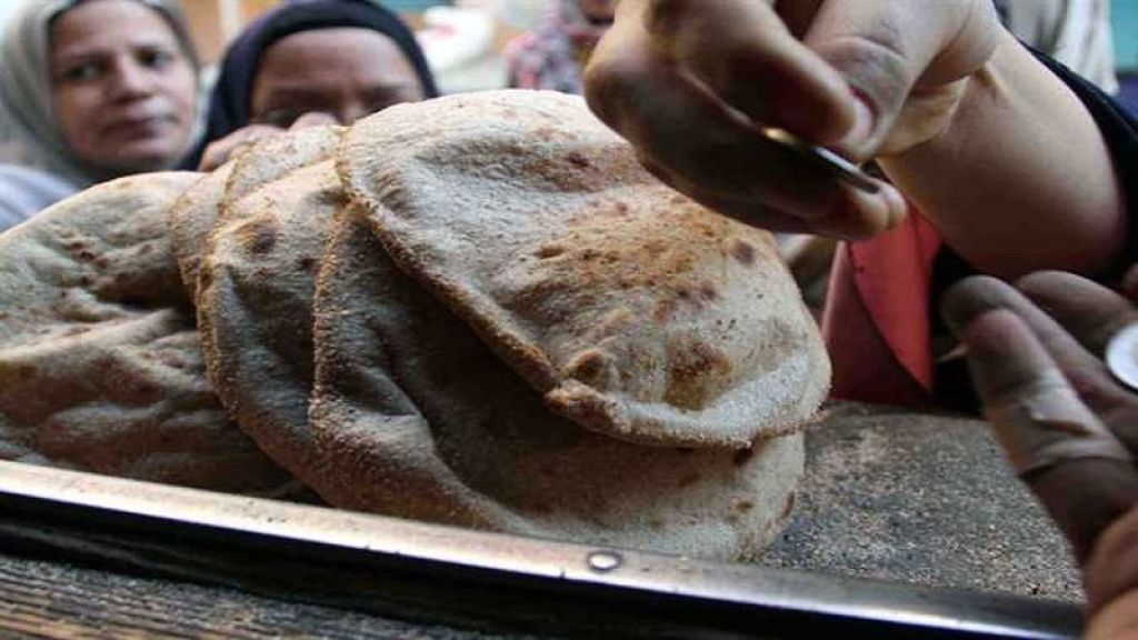 جدل الدعم النقدي.. عضو الشيوخ: رغيف الخبز خسر تقريبًا 45% من وزنه|فيديو