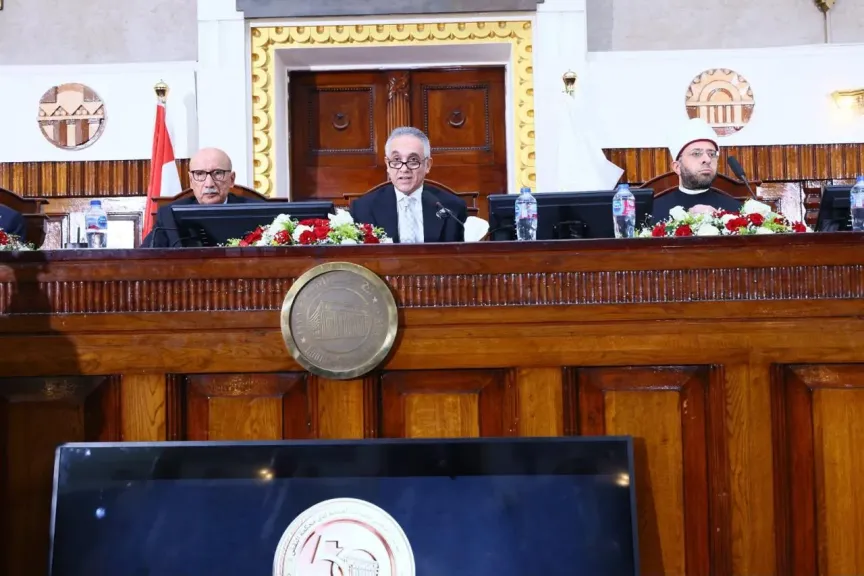 وزير العدل يشارك في احتفالية اليوبيل الذهبي  لنيابة النقض بدار القضاءالعالي.. صور