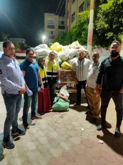 ضبط 1700 كيلو لحوم مفرومة فاسدة داخل أجولة مدون عليها دقيق بلدي وعلف بط قبل وصولها لمطاعم ومحلات الكريب بالفيوم