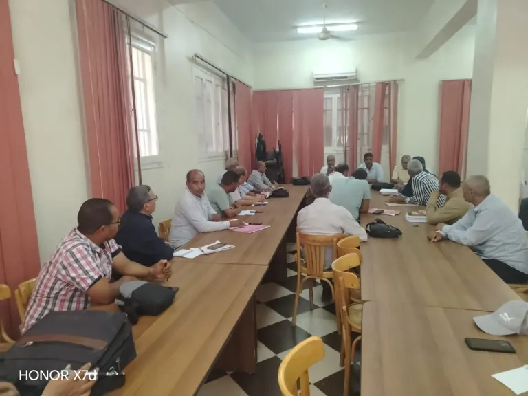 ”زراعة قنا” تبدأ الحصر الحيازي الجديد وتسرع إجراءات كارت الفلاح مع إستمرار صرف الأسمدة