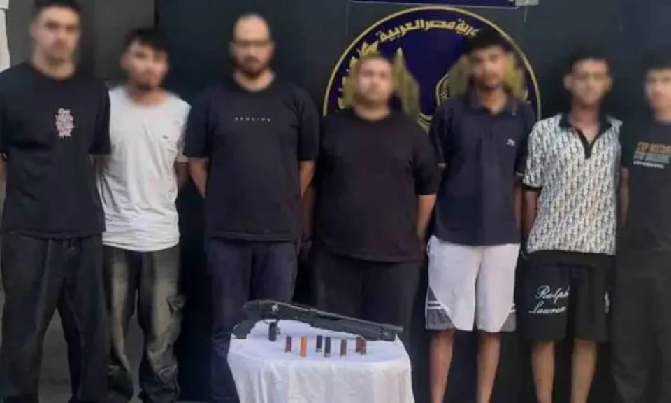 الرصاص العشوائي يصيب بريئاً.. الأمن يضبط طرفي ”مشاجرة الخرطوش” بالعاصمة