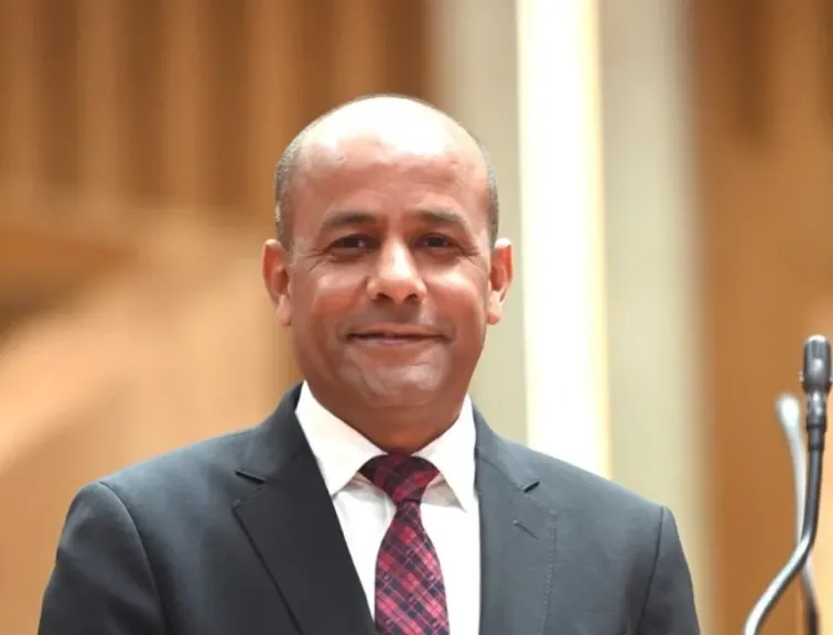 النائب ياسر منصور قدح يقدم طلب إحاطة لإدراج عزب ”طوخ وقها” في ”حياة كريمة”