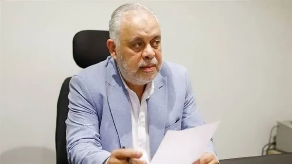 أشرف زكي يستجيب سريعًا لمناشدة الإعلامية إيناس محمد بشأن أزمة الكهرباء بكمبوند المهن التمثيلية