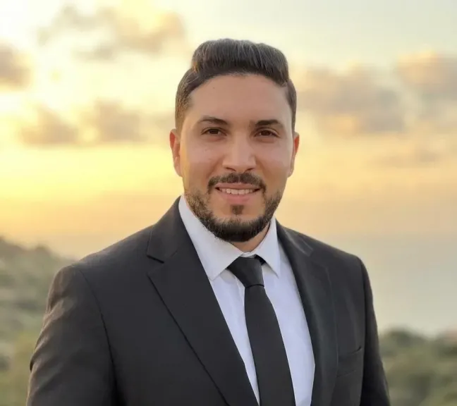 صانع المحتوى أمان الله بن الشيخ 