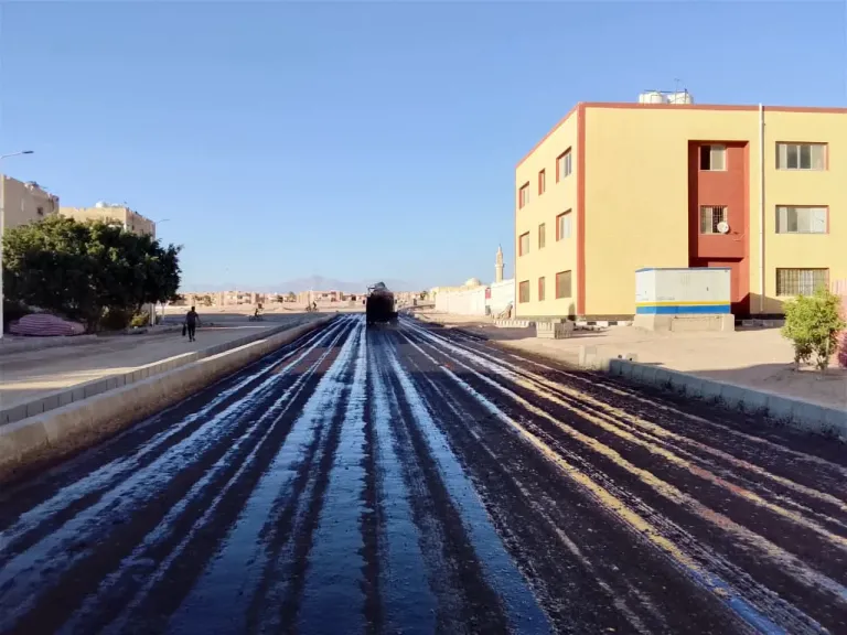 مديرية الطرق بجنوب سيناء تواصل مشروعات الخطة الإستثمارية بمدينتي طور سيناء ونويبع