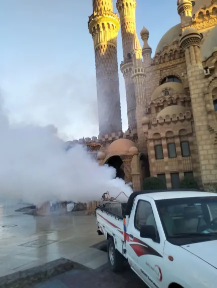 بالتعاون مع وزارة الدفاع إدارة الحرب الكيميائية ..إنطلاق حملة مكثفة لمكافحة البعوض بشرم الشيخ