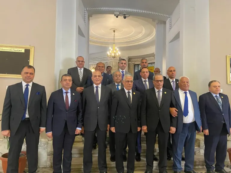 رئيس محكمة استئناف القاهرة يستقبل النائب العام لتهنئته بمناسبة توليه رئاسة المحكمة