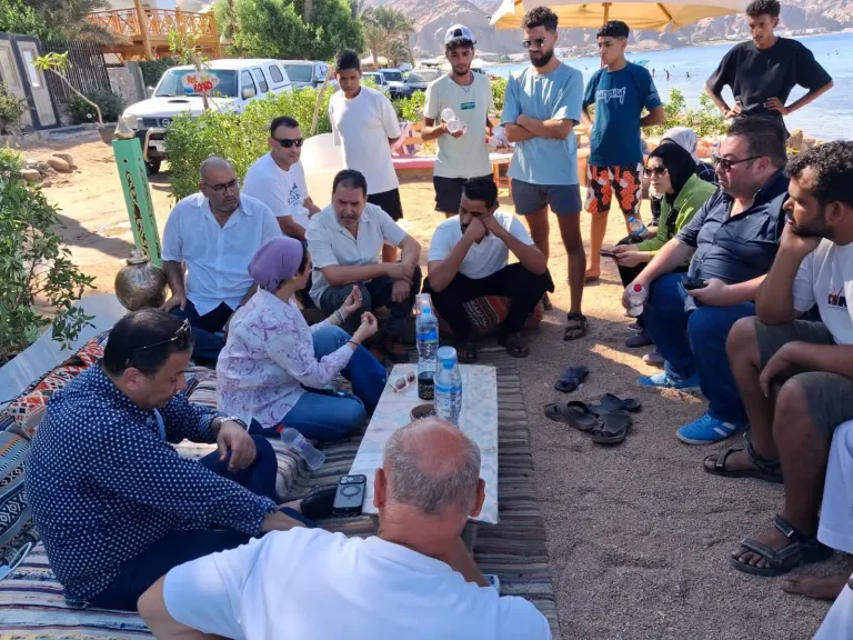 نائب محافظ جنوب سيناء : منح مهلة 10 أيام لإزالة جميع المخالفات المنظمة لشواطئ مدينة دهب