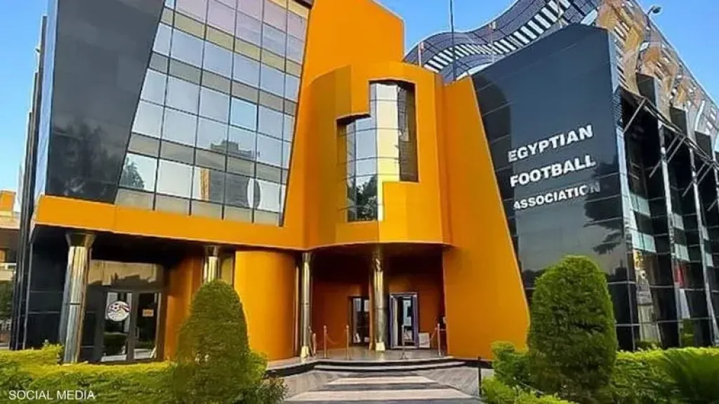 ساعة الصفر تقترب.. متى يغلق باب الانتقالات الصيفية في الدوري المصري؟