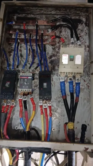 كهرباء قنا: دخول أحد الزواحف بالكابينة سبب عطل محول نجع الشيخ بقفط وتؤكد بإعادة التيار الكهربائي