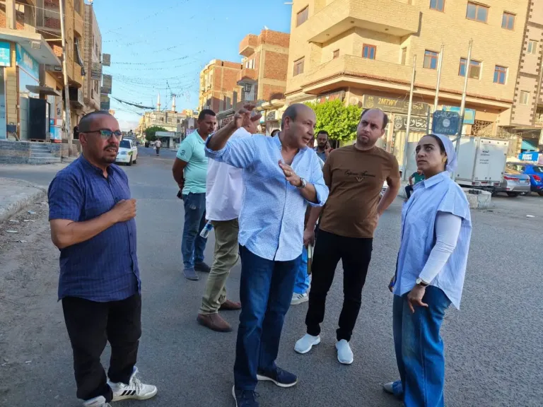 نائب محافظ جنوب سيناء تتابع آليات تطوير منطقة المنشية بمدينة طور سيناء