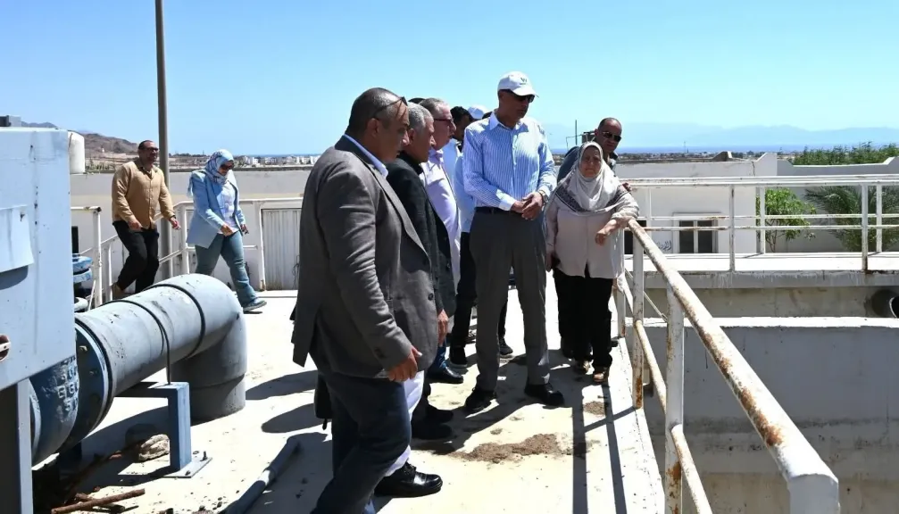بتكلفة 408 ملايين جنيه ..محافظ جنوب سيناء يتفقد أعمال تطوير محطة معالجة مياه الصرف الصحي بدهب