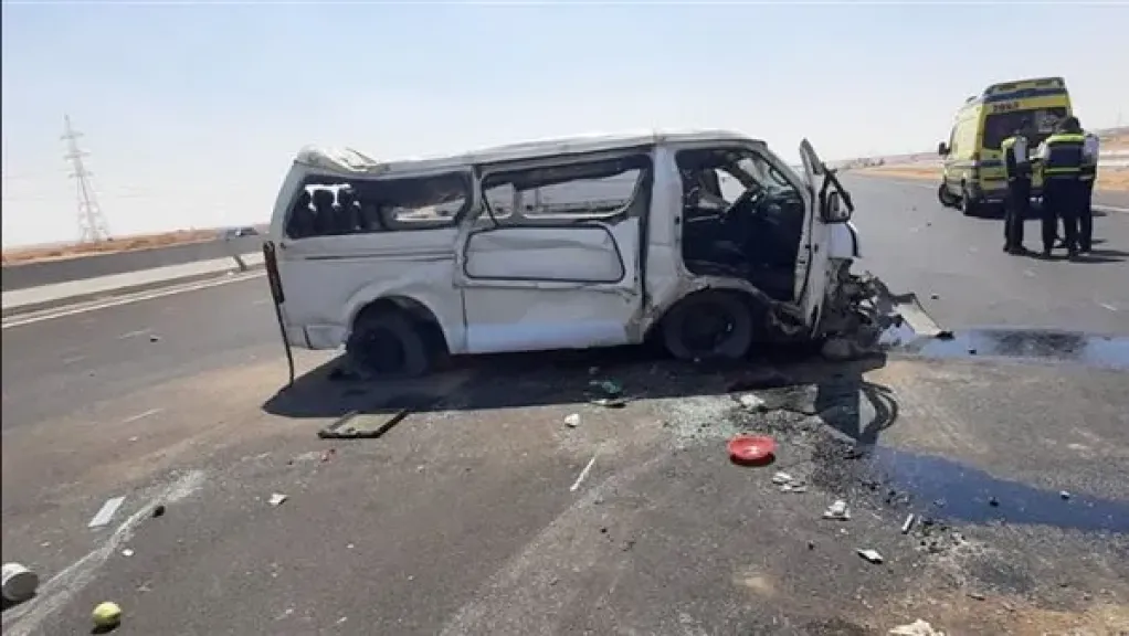 سرعة زائدة أم اختلال عجلة القيادة؟.. إصابة 15 شخصًا في حادث مروع أعلى الإقليمي