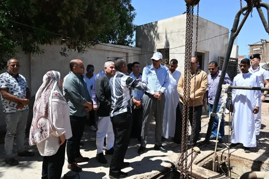 محافظ جنوب سيناء يتابع موقف محطة الرفع القديمة بالعصلة بدهب ويوجه بدراسة لتطويرها أو إلغائها