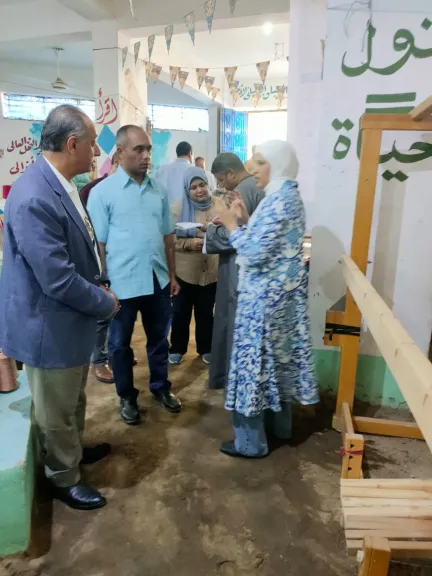 مستشار محافظ قنا للتنمية الحضرية يتابع مشروع ”نقادة للحرف التراثية”