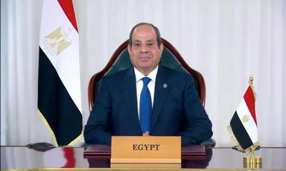 الرئيس السيسي يستقبل وزير الداخلية في مدينة العلمين