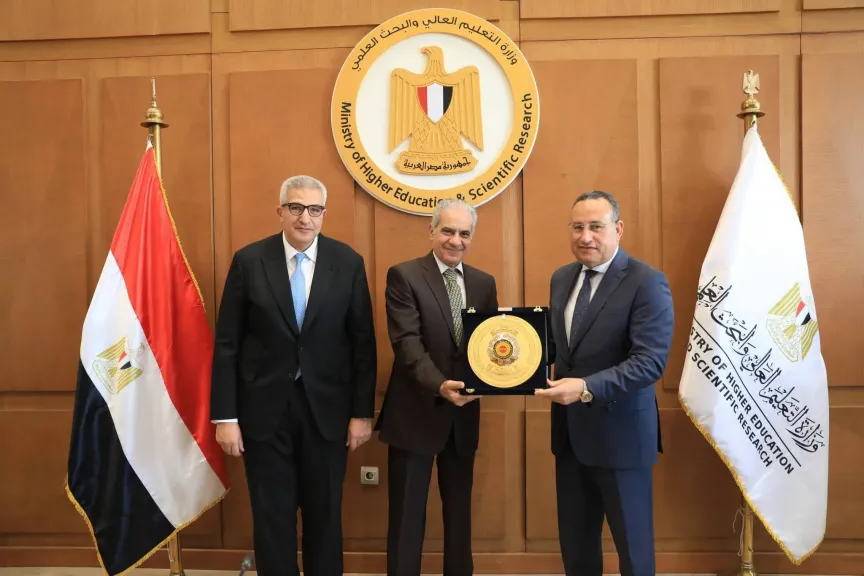 جامعة أسوان تقود مسيرة الابتكار الأخضر بمشروعات بحثية لتحويل المخلفات إلى ثروات وحلول صحية مستدامة
