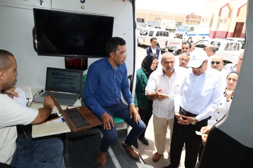 محافظ جنوب سيناء يوجه بتعزيز الخدمات المقدمة للمواطنين عبر سيارة المركز التكنولوجي المتنقلة بالطور