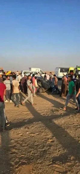 مصرع وإصابة 5اشخاص في تصادم سيارتين على طريق الفيوم القاهره الصحراوي