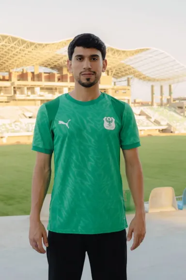 المصري يتعاقد مع محمد شكري لاعب الأهلي لأربعة مواسم