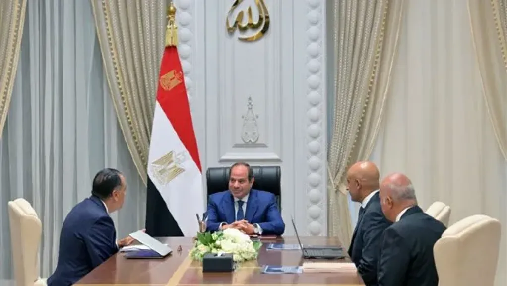 نشاط الرئيس الأسبوعي.. قرارات جمهورية مهمة وتوجيهات حاسمة من السيسي للحكومة